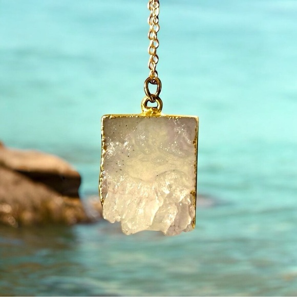 Raw Amethyst Geode Pendant Necklace in Gold - Picture 2 of 3